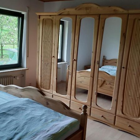 Ferienwohnung Auf Dem Bauernhof - Hermanns Lodge Strassenhaus Εξωτερικό φωτογραφία